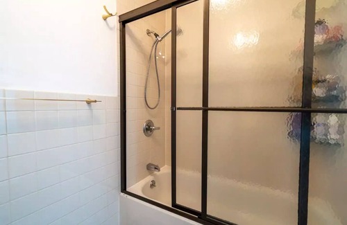 Crown Heights House | Our Brooklyn House - Luxury 4 bedroom w/ Backyard