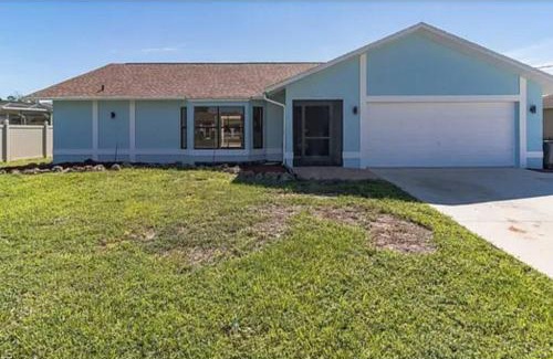San Carlos Park House | Our Happy Place - Cozy 3bd 2ba home with heated pool