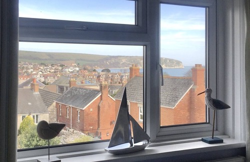 Swanage House | OUR LOVELY HOME WITH KITCHEN BALCONY WITH VIEWS OVER SWANAGE BAY/PURBECK HILLS