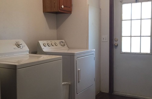 Lineville House | Our private property is nestled between Lineville & Lake Wedowee Alabama.