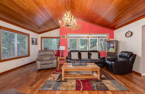 Glencoe House | Our Silver Lining