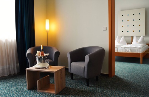 Igersheim Apartment | Our spacious domicile exclusively for your group!