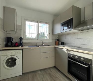 Bormes-Les-Mimosas Apartment | Oustaou di Ercole