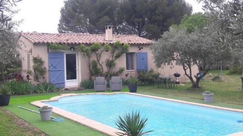 Lourmarin House | OUSTAOU DU GAYET gîte de charme avec piscine privée