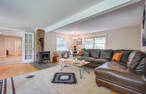 Williamsville House | Outdoor-Adventure Haven 14 Mi to Mount Snow Skiing