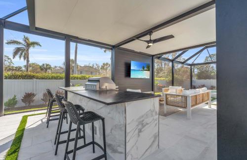 Bonita Springs House | Outdoor and Indoor Paradise -Close to Beach