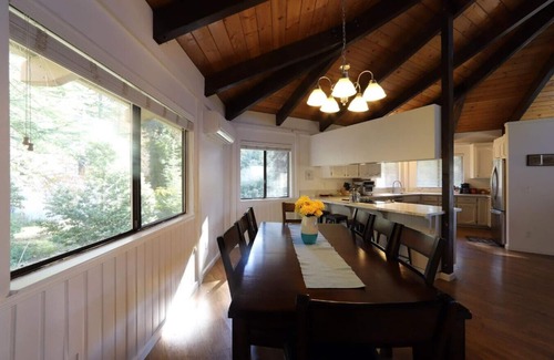 Apple Hill House | Outdoor Deck Air Hockey/Pool Table Fireplace Grill