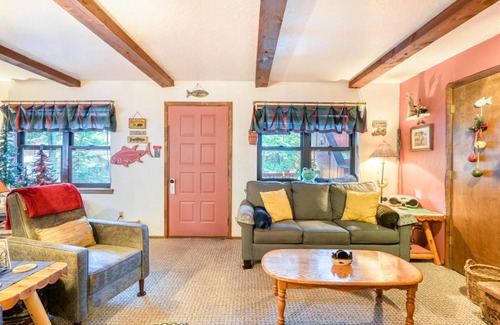 Angel Fire Apartment | Outdoor Hideout