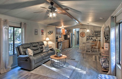 Ashford Cabin | Outdoor Hub w/ Fire Pit: 1 Mi to Mt Rainier NP!