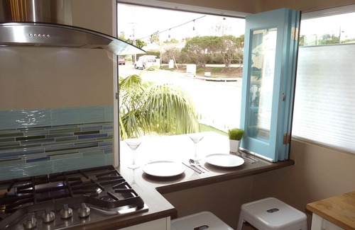 Beach Barber Tract House | Outdoor La Jolla Living At Its Finest!