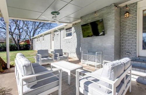Franklin House | Outdoor Living Hot Tub Minutes to Franklin 3 bed