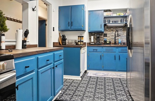 East Memphis House | Outdoor Oasis! Connected to Green Line & Shelby Farms