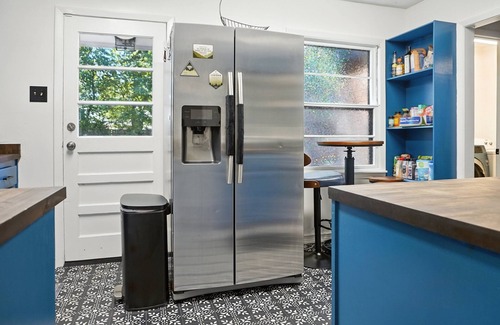 East Memphis House | Outdoor Oasis! Connected to Green Line & Shelby Farms