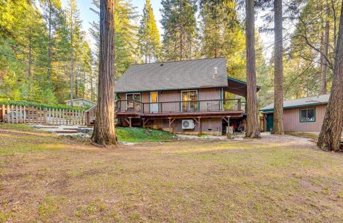 Nevada City House | Outdoor Oasis Modern Nordic Cottage By Lake!