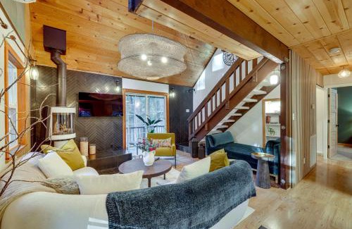 Nevada City House | Outdoor Oasis Modern Nordic Cottage By Lake!