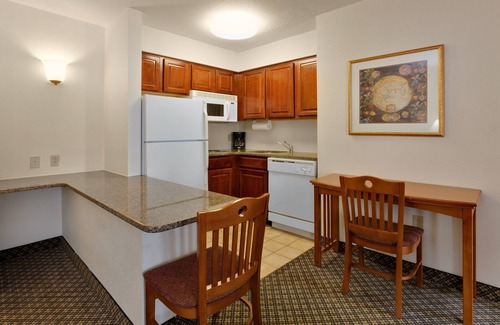 Allentown Condo | Outdoor Pool & Hot Tub. Free Breakfast. Airport Shuttle. Near ABE!