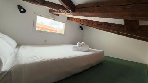 Embajadores Apartment | Outdoor studio for 2 people in Lavapiés - Amparo - 3