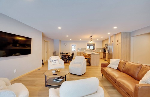 Eagle River Cottage | Outdoor Wet Bar: Spacious Eagle River Retreat!