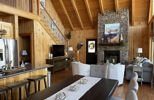 Six Mile House | OUTER BANKS