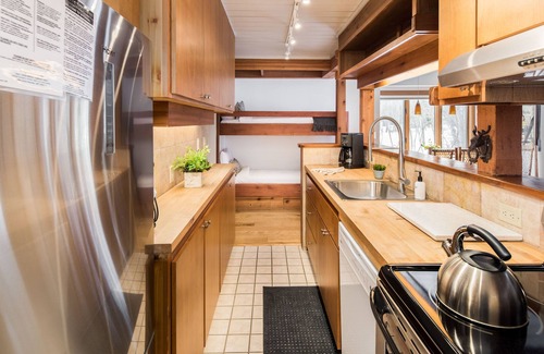 Moose Wilson Road Condo | Outpost: Hollyhock 2011