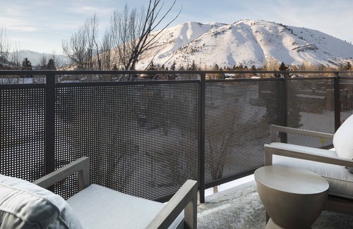 Jackson Condo | Outpost: One Town Hill 401 - Base of Snow King Mtn
