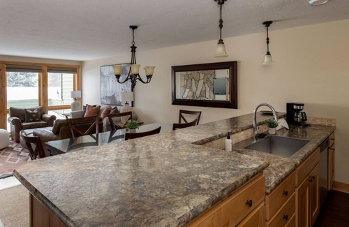 Moose Wilson Road Condo | Outpost: Windflower 2115 - Mountain Views!