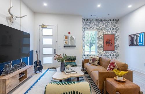 Five Points Apartment | Outrider 102 by AvantStay Private Balcony Near Downtown 5mins to Broadway