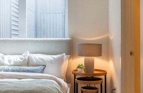 Five Points Apartment | Outrider 102 by AvantStay Private Balcony Near Downtown 5mins to Broadway