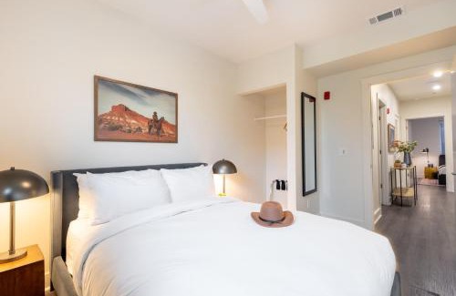 Five Points Apartment | Outrider 1020 by AvantStay 5 Minutes to Broadway Downtown Nashville