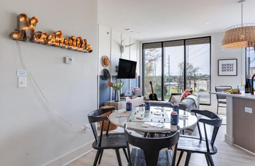 Five Points Apartment | Outrider 105 by AvantStay Near Broadway Downtown