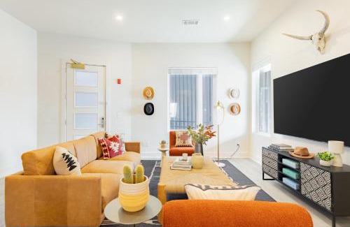Five Points Apartment | Outrider 110 by AvantStay Private Rooftop Patio 5mins to Broadway