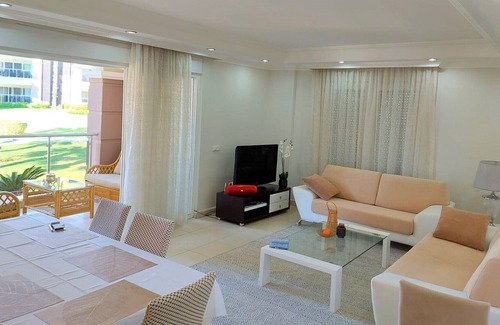 Side Apartment | Outstanding 2 Bed home I-2 in popular gated community, sleeps up to 5 persons