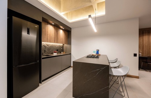 San Diego Apartment | Outstanding & bright 548sqm apartment with Jacuzzi & A/C in El Poblado