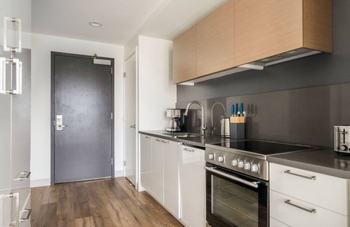 West Fens Apartment | Outstanding Fenway Studio w/Fitness, nr Food & Shops, by Blueground