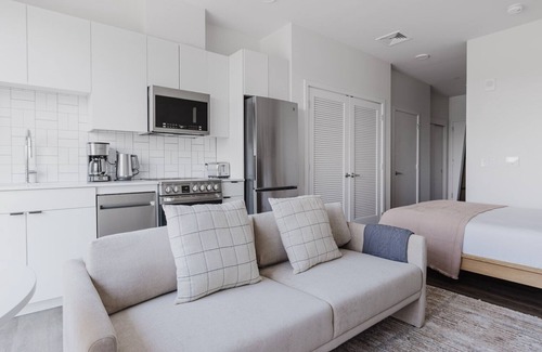 Revere Apartment | Outstanding Revere Studio w/EV Charging, Pool, Gym & W/D, by Blueground