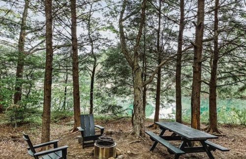 North Woodstock Other | Outstanding Safari Tent with Fire Pit and Nice Sights in North Woodstock, New Hampshire