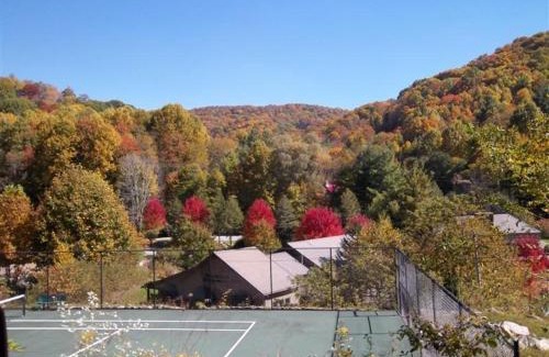 Wolf Laurel House | Outstanding Views! Golf, Mountains, Fireplace