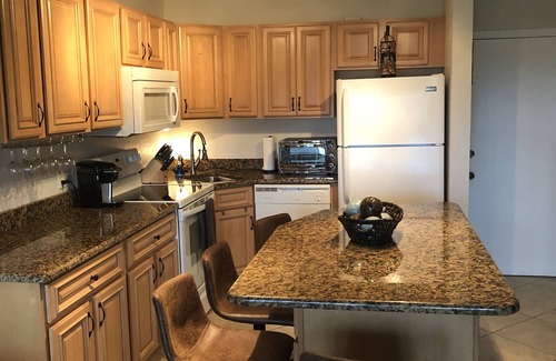 Fort Pierce Condo | OV III 2MIN WALK TO BEACH PRIME LOCATION TO EVERYTHING!