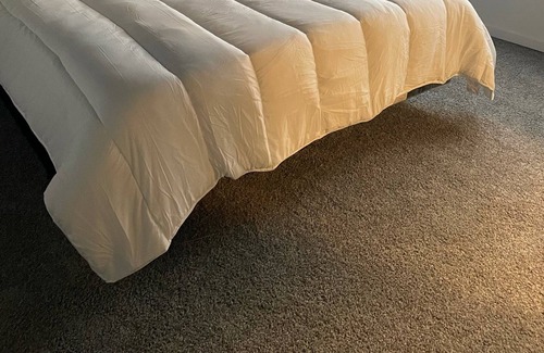 Columbia Bed & Breakfast | Over 3500 sq ft! All 4BRMs with TVs! 9 Beds for up to 12 Guests!