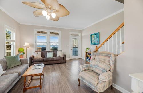 Atlantic Beach House | Over by the Sea