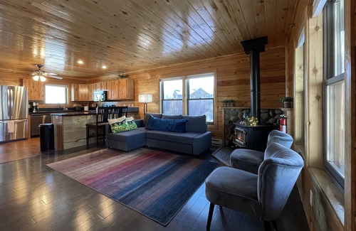 Buena Vista Cabin | Overlook Cabin with Enchanting Views