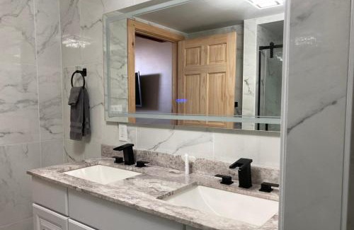 Saugerties Hotel | OverLookHotel Hudson Valley LLC