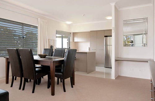 Bongaree Apartment | OVERLOOKING PUMICESTONE PASSAGE