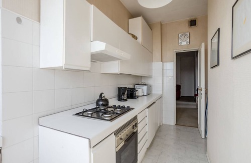 Marina Centro Apartment | Overlooking the Sea Apartment