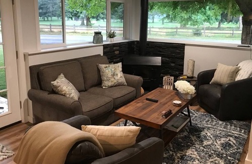 Hayden Lake House | Overlooks Hayden Lake Country Club, 12 miles to Silverwood Theme Park