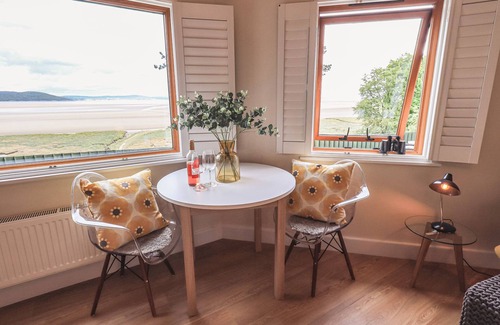 Grange-over-Sands Cottage | OVERSANDS COTTAGE, romantic, with a garden in Grange-Over-Sands