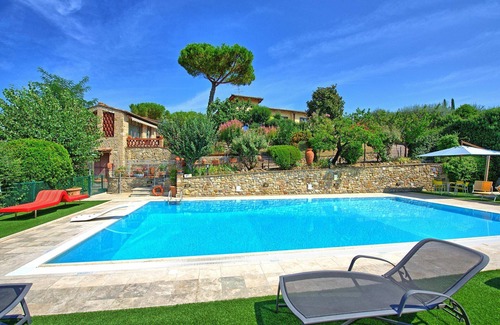 San Gimignano Apartment | Ovile - Apartment with pool