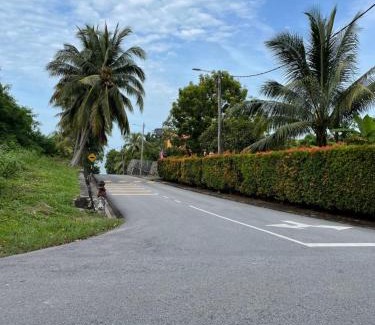Tanjung Tanah Merah Apartment | OVR Homestay Teluk Kemang Portdickson