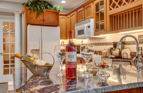 Owings Mills Apartment | Owings Mills Apartment - 13 Mi to Maryland Zoo!
