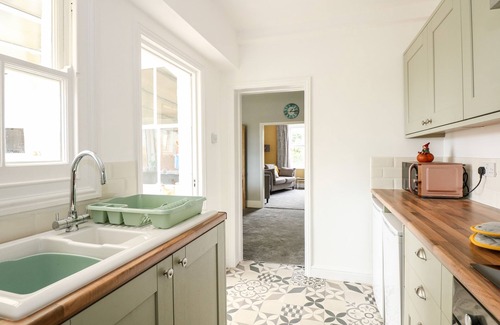 Southrepps Cottage | OWL COTTAGE, pet friendly, character holiday cottage in Southrepps